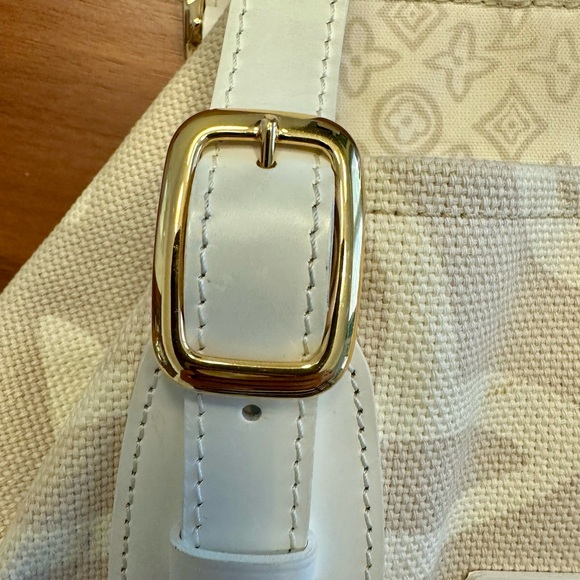 LV Tahitienne Bag in very good condition - Picture 7 of 14
